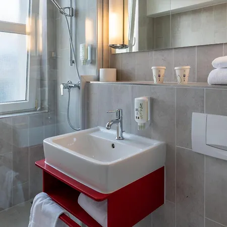 City-ost Hotel 2*