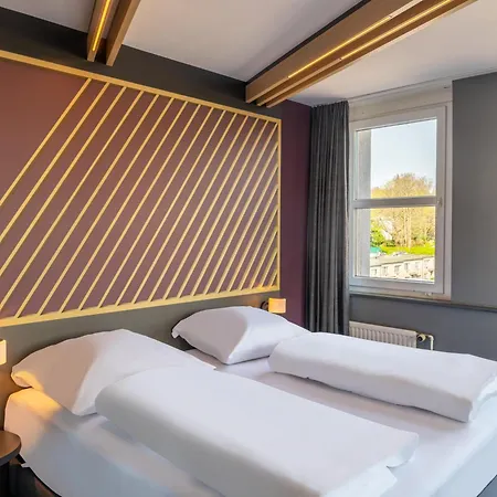 City-ost Hotel 2*