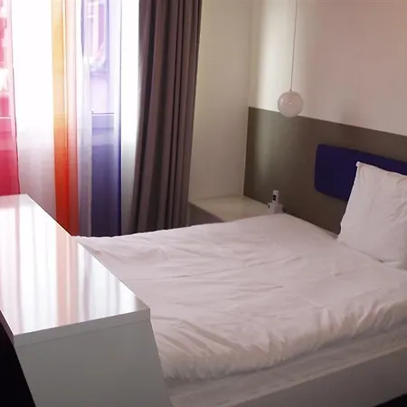 City-ost Otel 2*